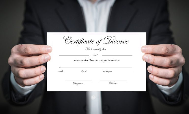Jakie są koszty rozwodu i jak je minimalizować?